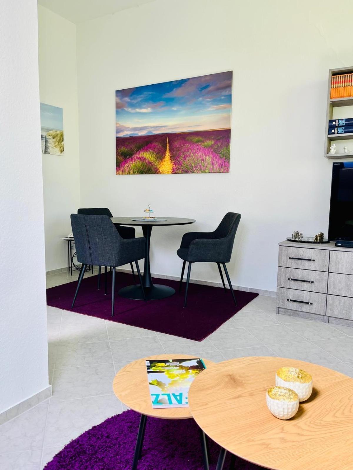 Zentrale Ferienwohnung Am Buhlschen Park In Deidesheim Esterno foto